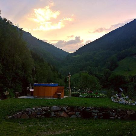 Chalet Cuore Selvatico Monno エクステリア 写真
