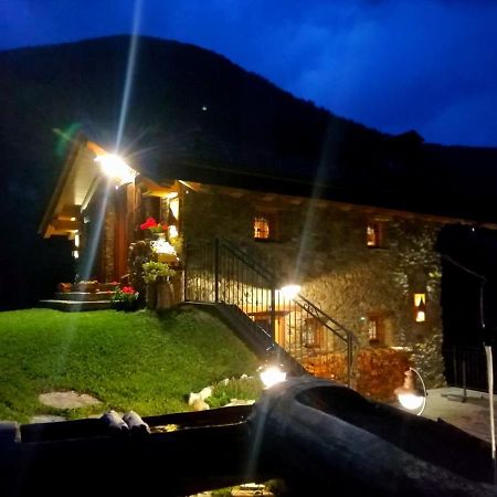 Chalet Cuore Selvatico Monno エクステリア 写真