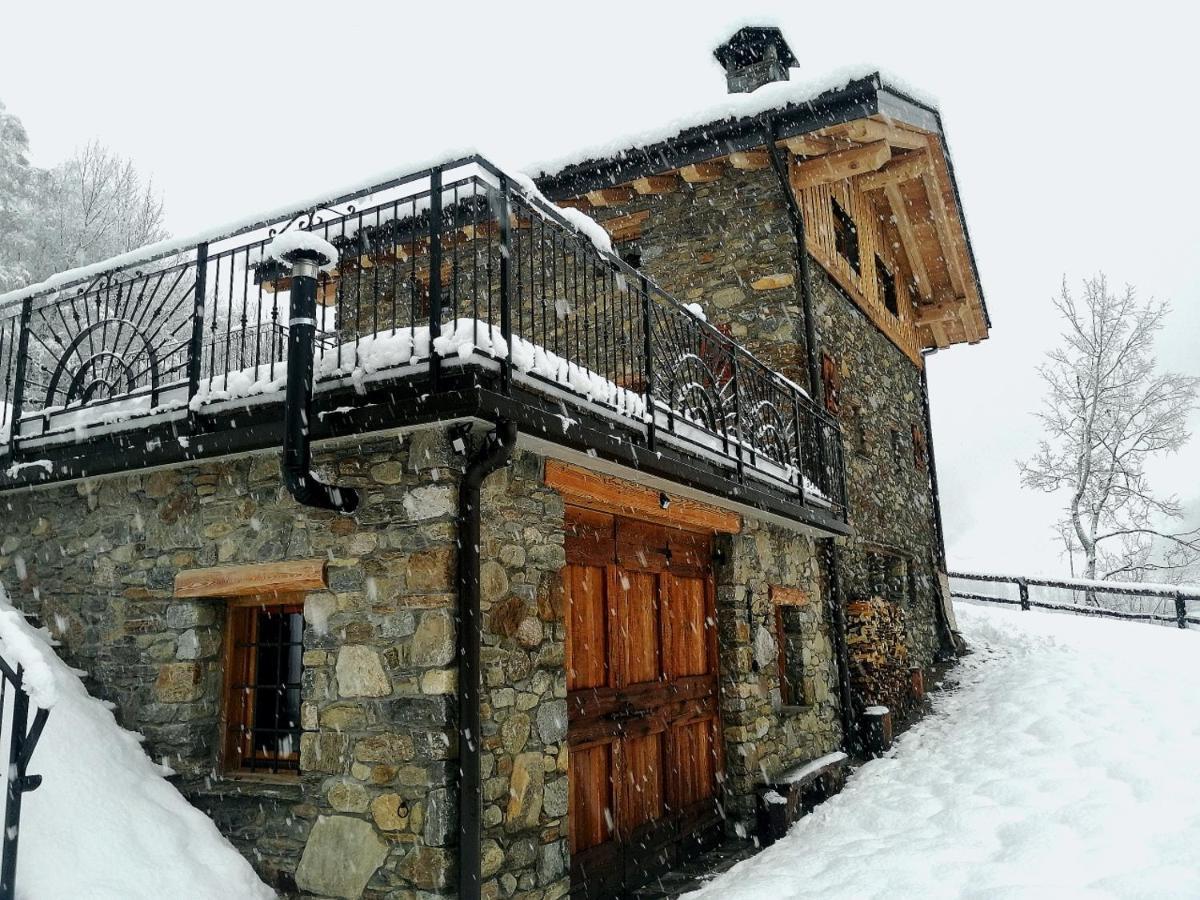 Chalet Cuore Selvatico Monno エクステリア 写真