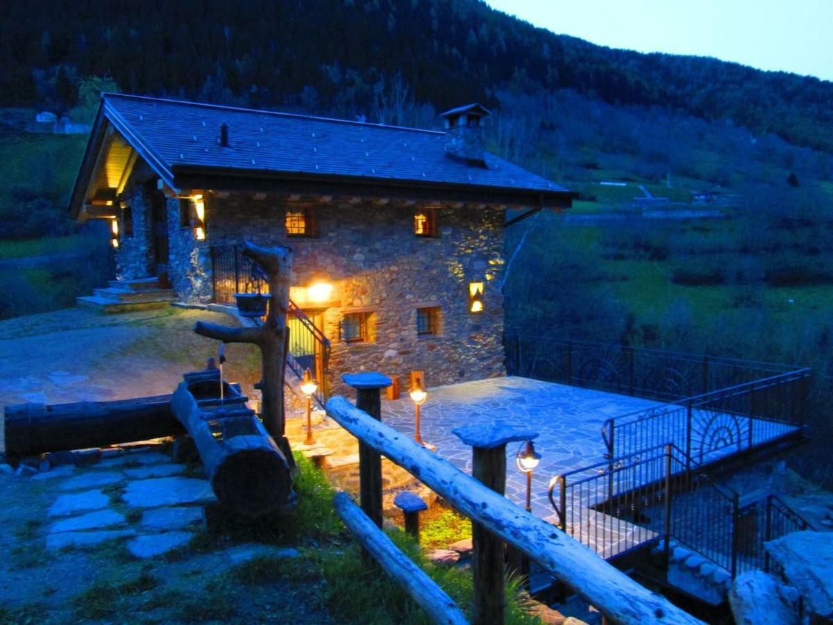 Chalet Cuore Selvatico Monno エクステリア 写真